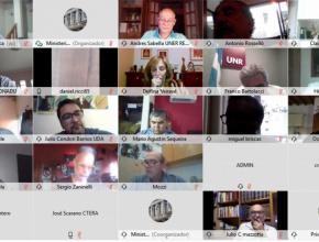 Captura de pantalla con pequeños recuadros, donde se ven a los participantes de la reunión en videoconferencia.